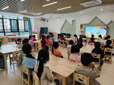 青少年宫幼儿园和顺分部开展“寒露”主题教育活动