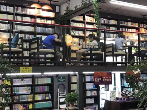 荆州首家青少年主题书吧面向社会开放
